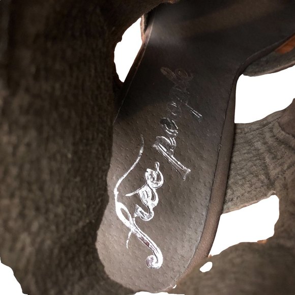 Free People Effie Leather Block Heel EU39 US9 Cutout Side Zip Gray - Picture 3 of 11